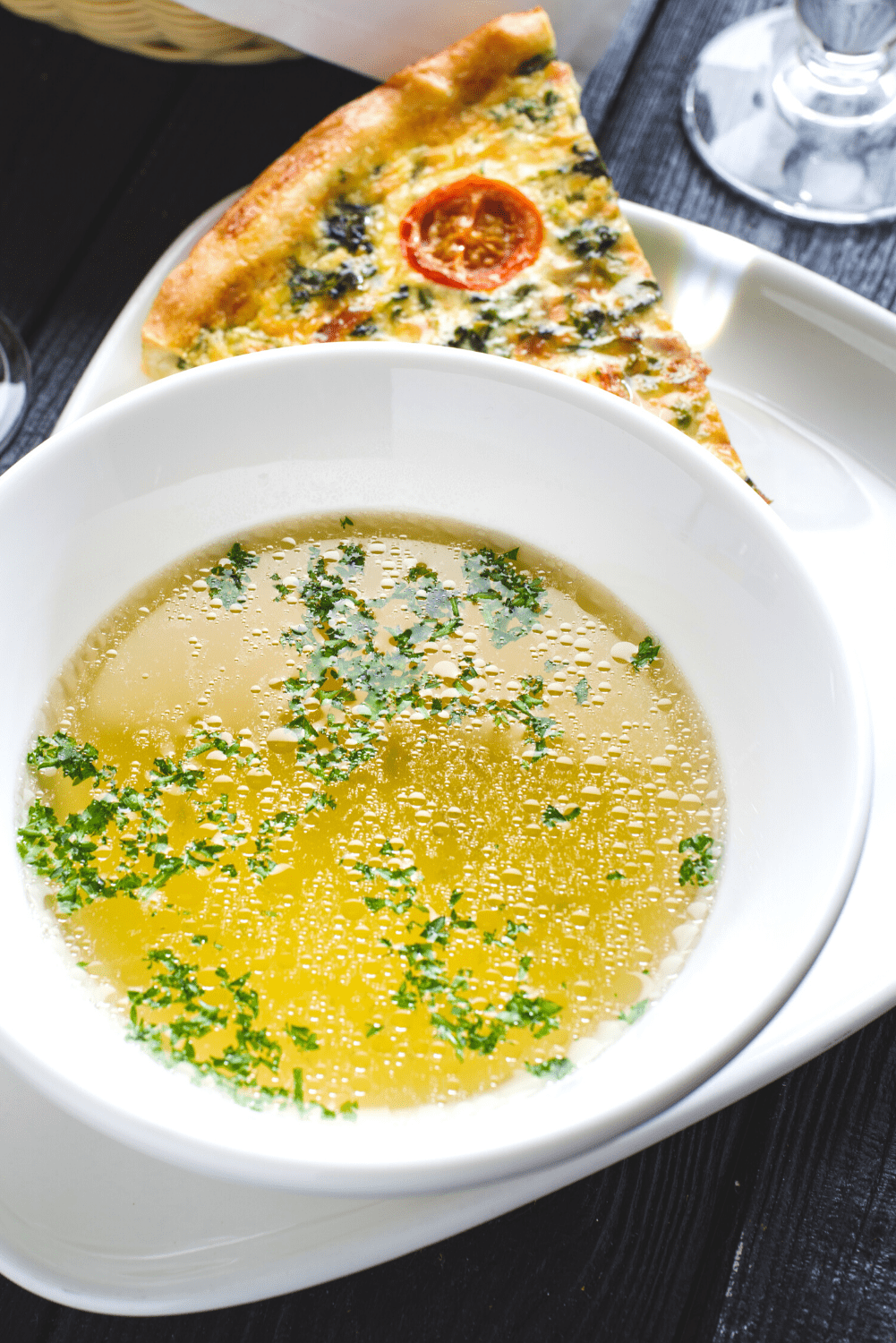 How to make homemade chicken broth